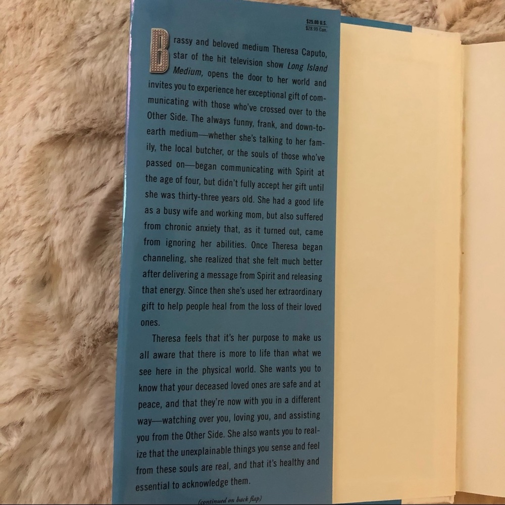 Author Signed Theresa Caputo Book - Picture 4 of 5